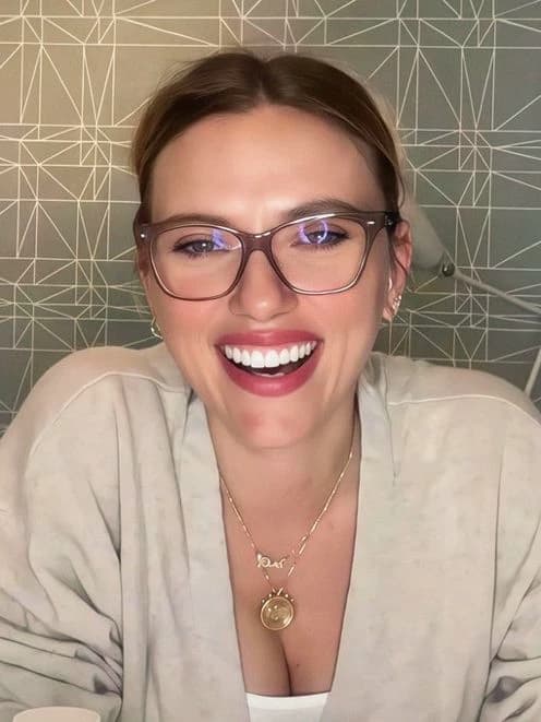 Scarlett Johansson | Co-star WLW thumbnail