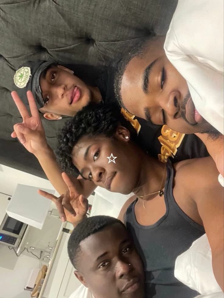 BL Roommates thumbnail