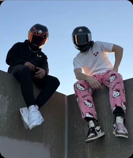 Alex y liam thumbnail