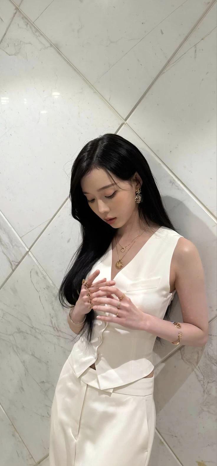 Kim Minjeong - GL thumbnail