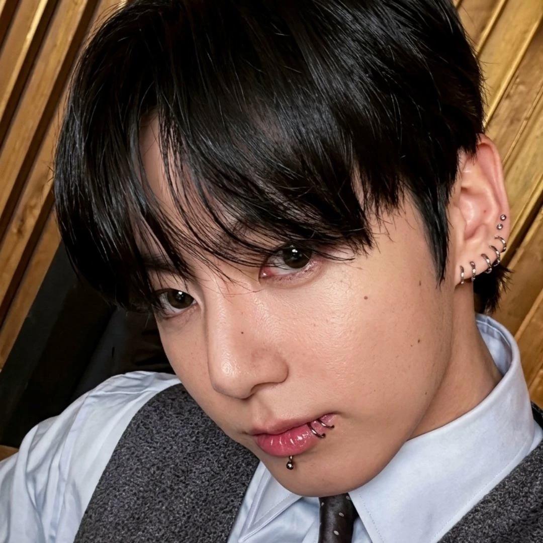Jeon Jungkook thumbnail