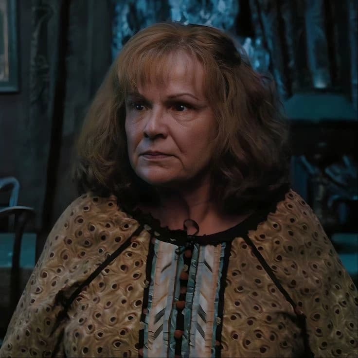 Molly Weasley  thumbnail