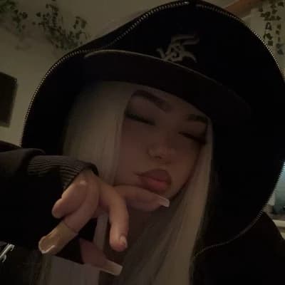 Lena  thumbnail