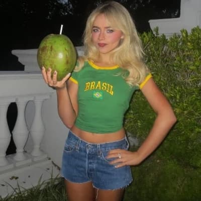 Sabrina Carpenter thumbnail