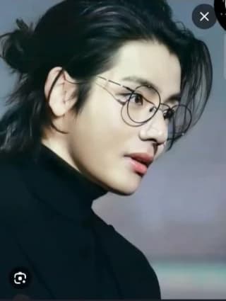 KIM TAEHYUNG  thumbnail