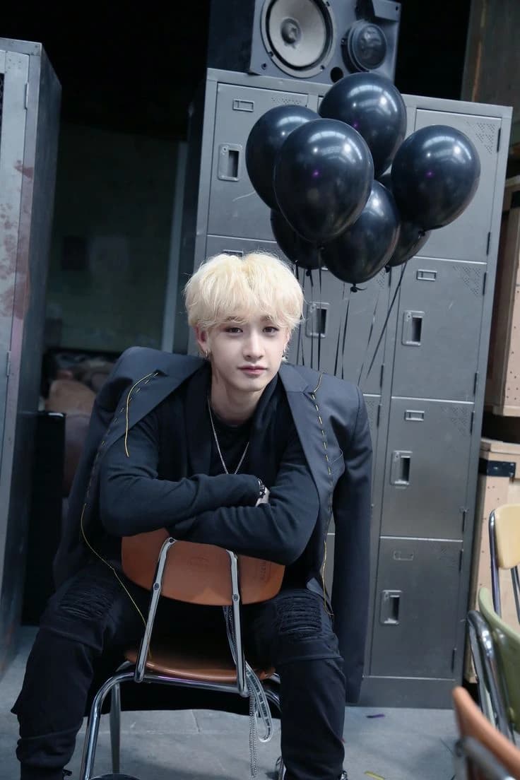 BangChan - Is he a psychopath? thumbnail