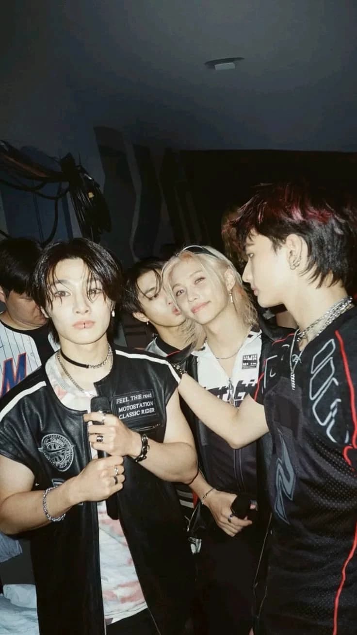 Stray Kids - Terror thumbnail