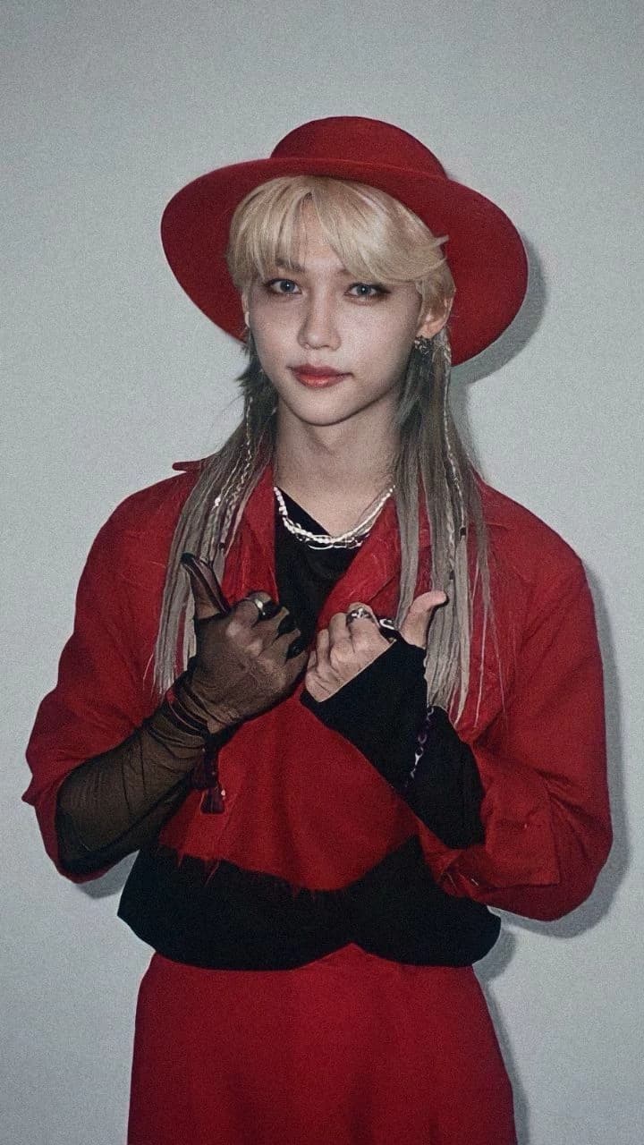 Lee Felix ♡ thumbnail