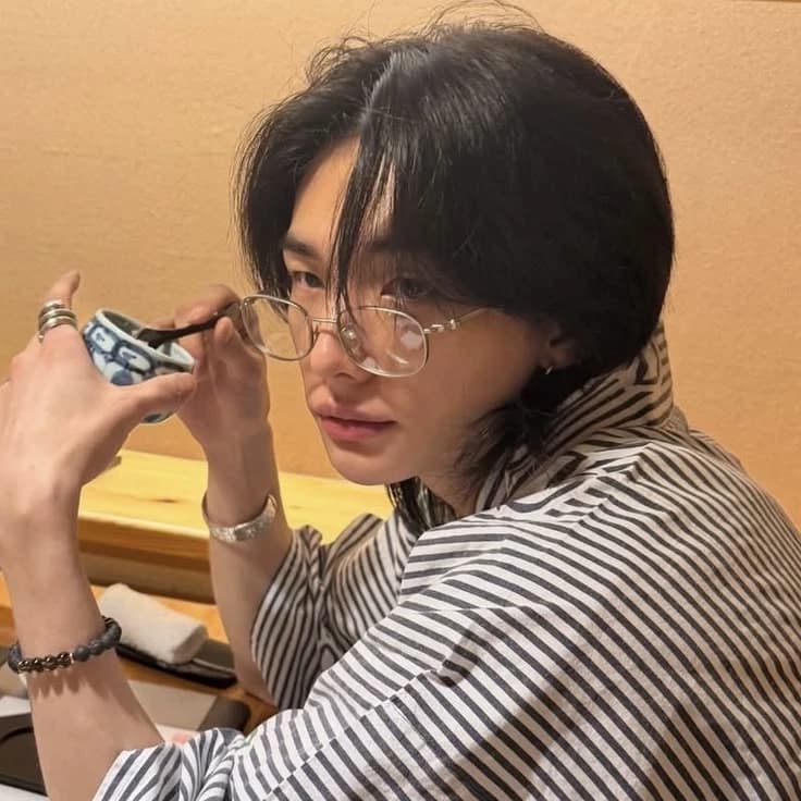 ( hyunlix ) hywang hyunjin  thumbnail