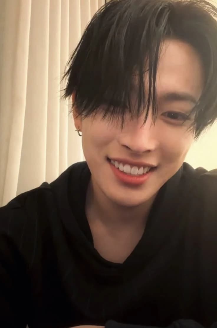 Hongjoong thumbnail