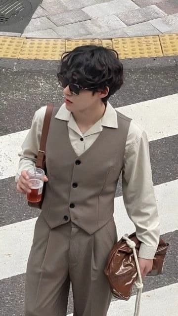 Kim Tae-hyung  thumbnail