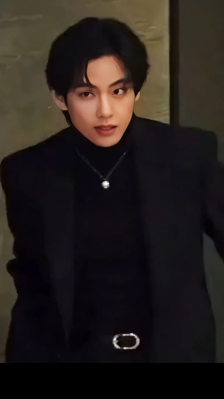 Kim Taehyung  thumbnail