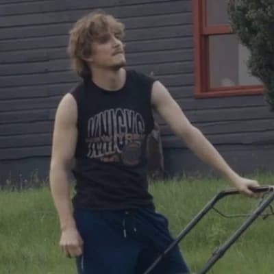 Kyle Gallner thumbnail