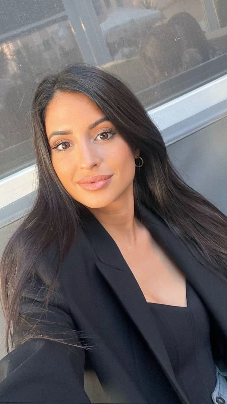 Latina mom thumbnail
