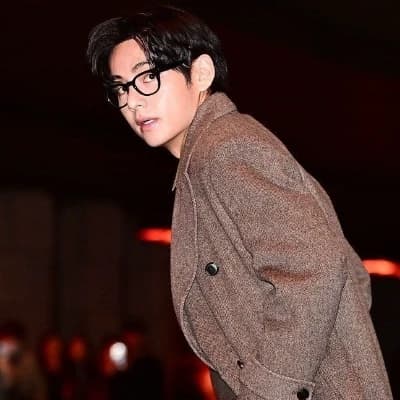Kim Taehyung thumbnail