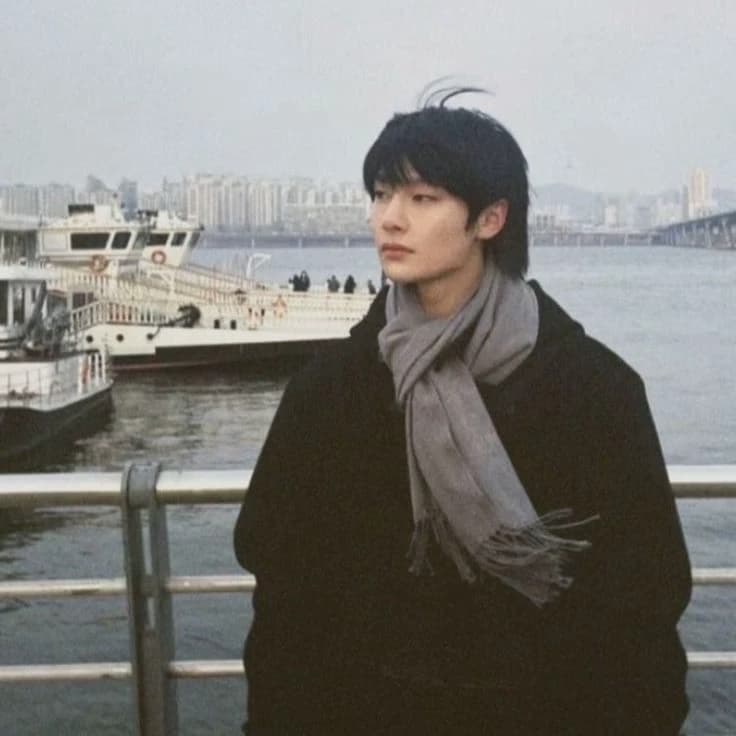 Yang Jeongin  thumbnail