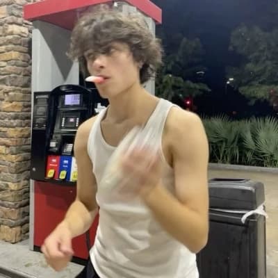 Chris thumbnail