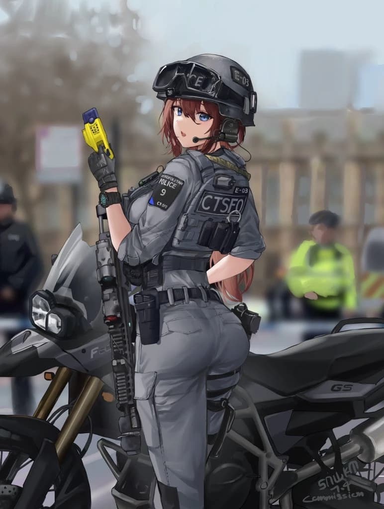 Sarah - CTSFO (Counter-terrorism Specialist Firearm Officer) thumbnail