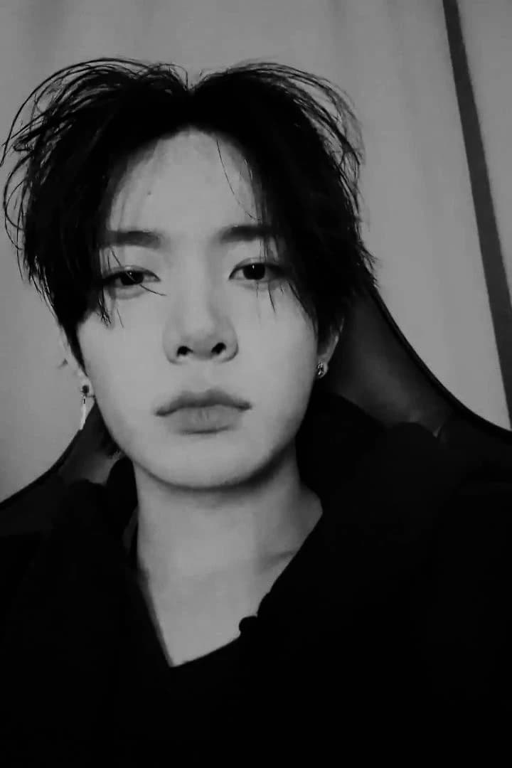 Lee Heeseung thumbnail