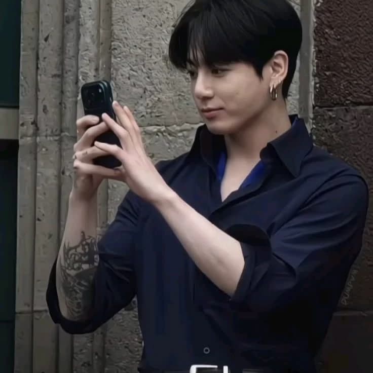 Jeon Jungkook thumbnail