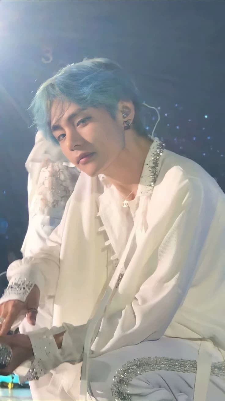 Kim Taehyung  thumbnail