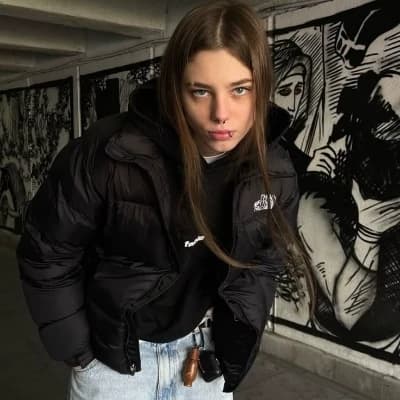 Nina Volkov thumbnail