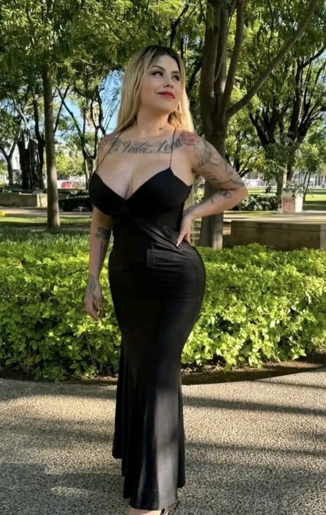 Mona fashion thumbnail