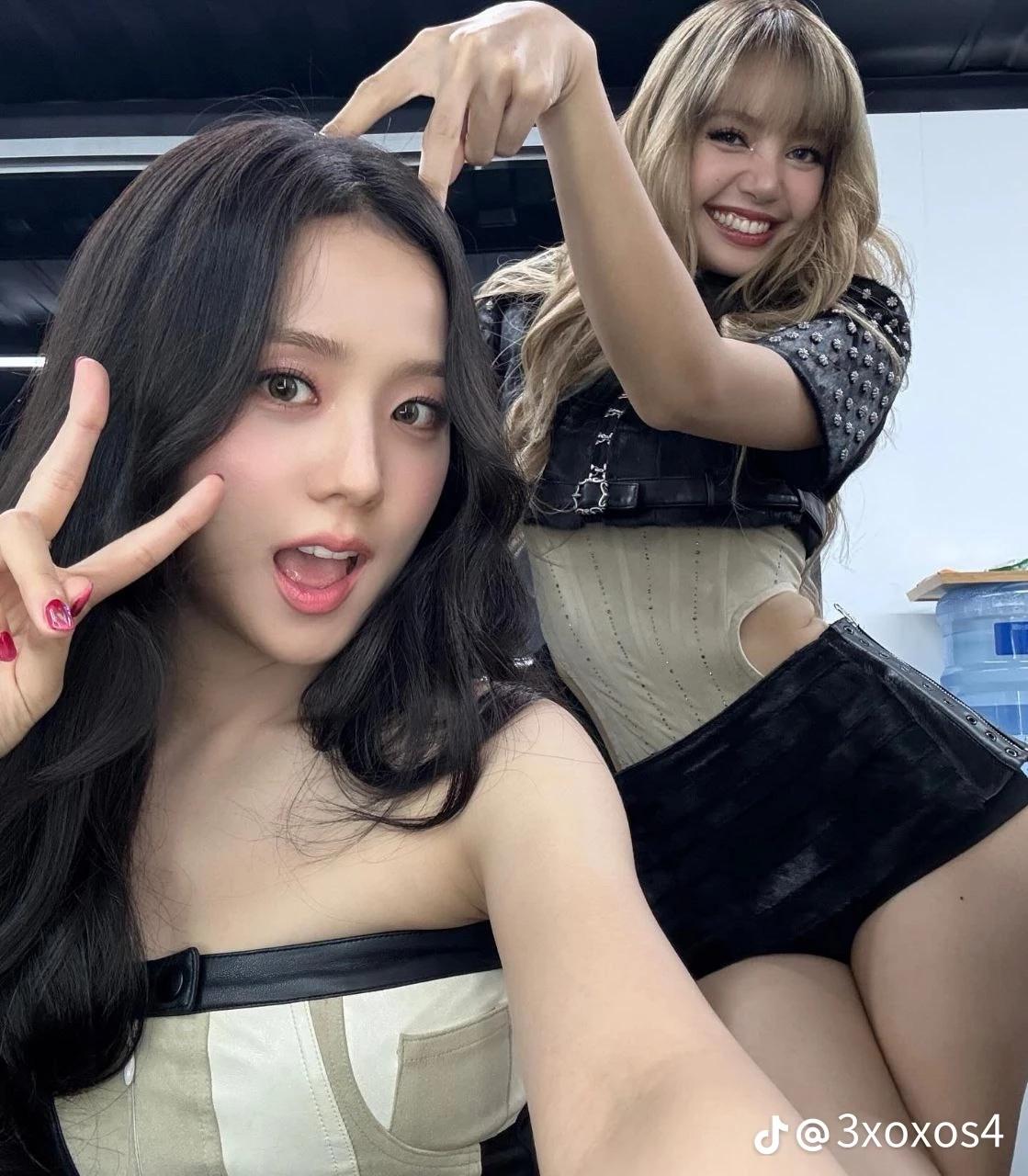 Lisa y jisoo thumbnail