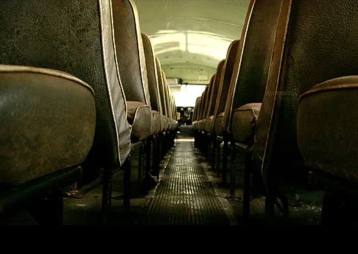 School bus in dilemma thumbnail