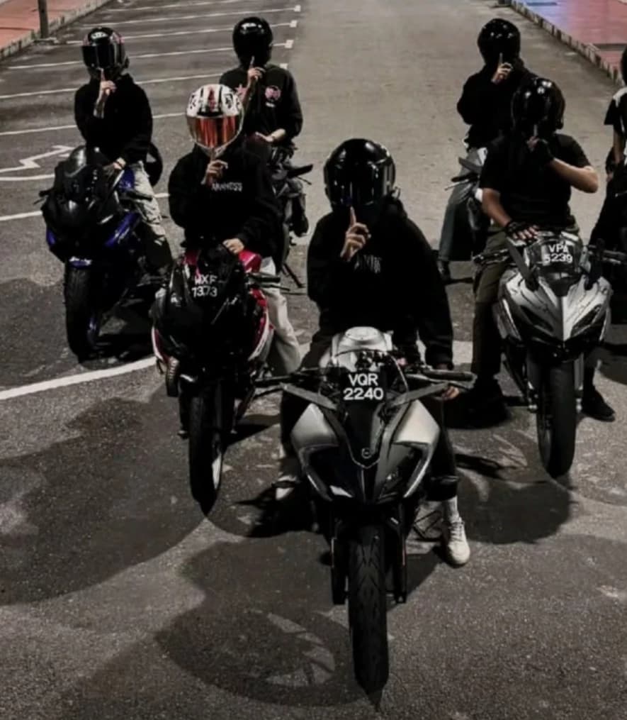 Biker group  thumbnail