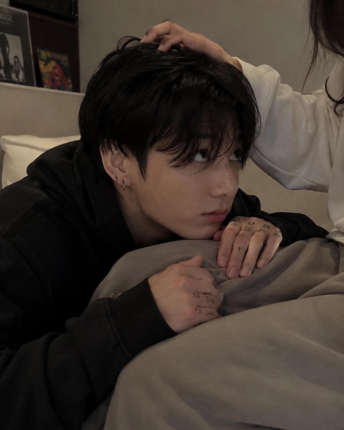 Jeon Jungkook | Obsesionado por su esposa ♡ thumbnail
