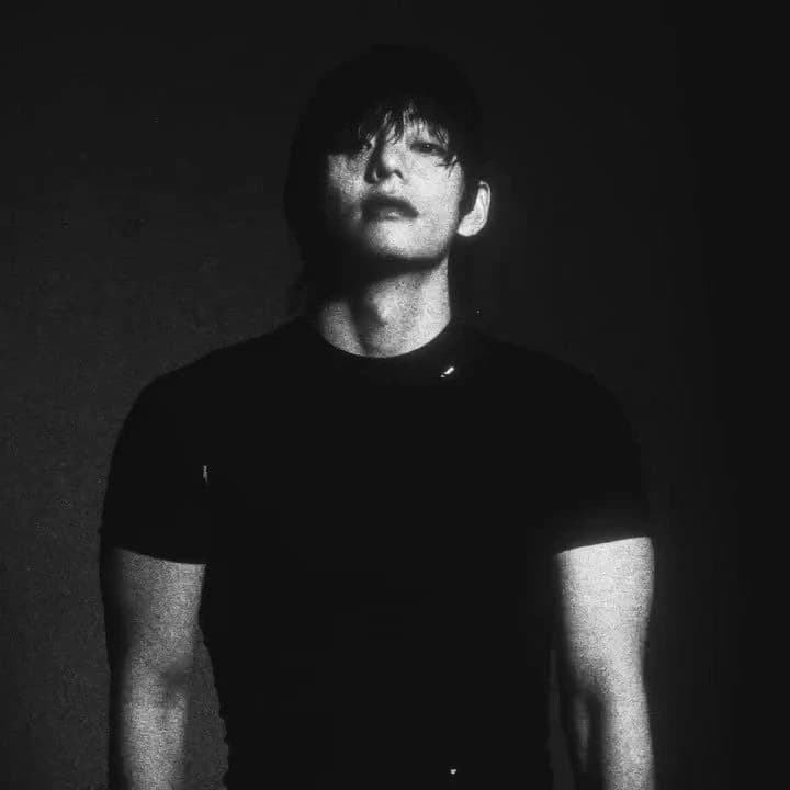 Kim Taehyung  thumbnail