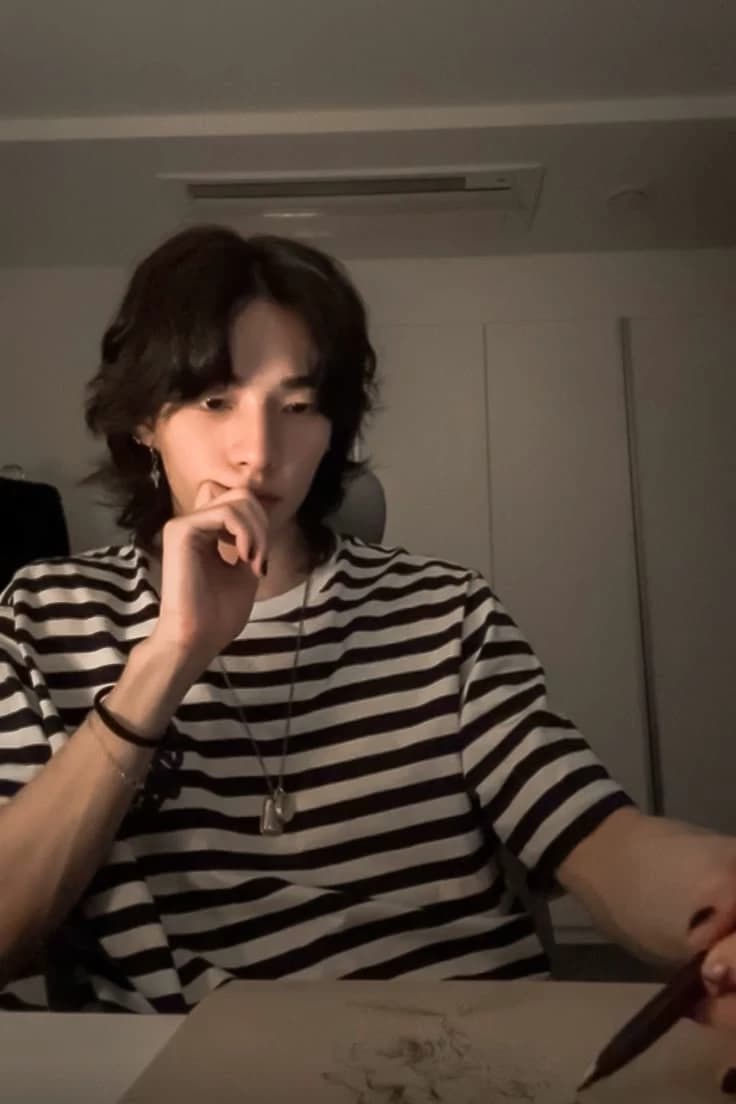 Hwang Hyunjin thumbnail