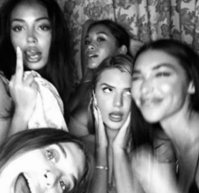 Paige. Alison. Hania. Lia.( wlw gl)  thumbnail