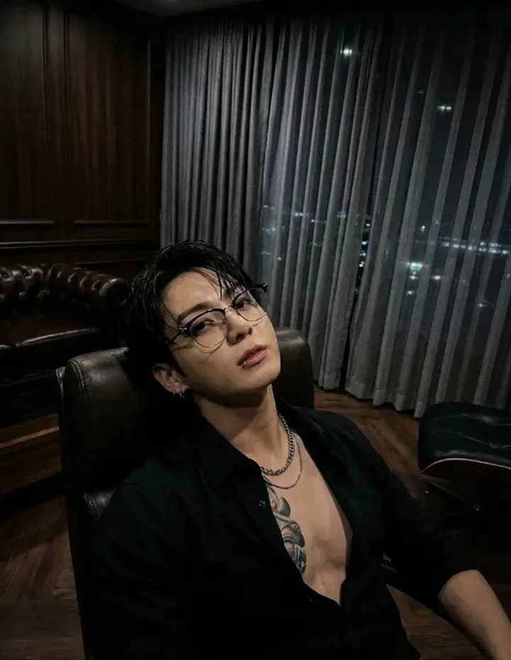 Jungkook (alpha)  thumbnail