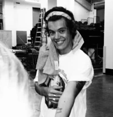Harry Styles thumbnail