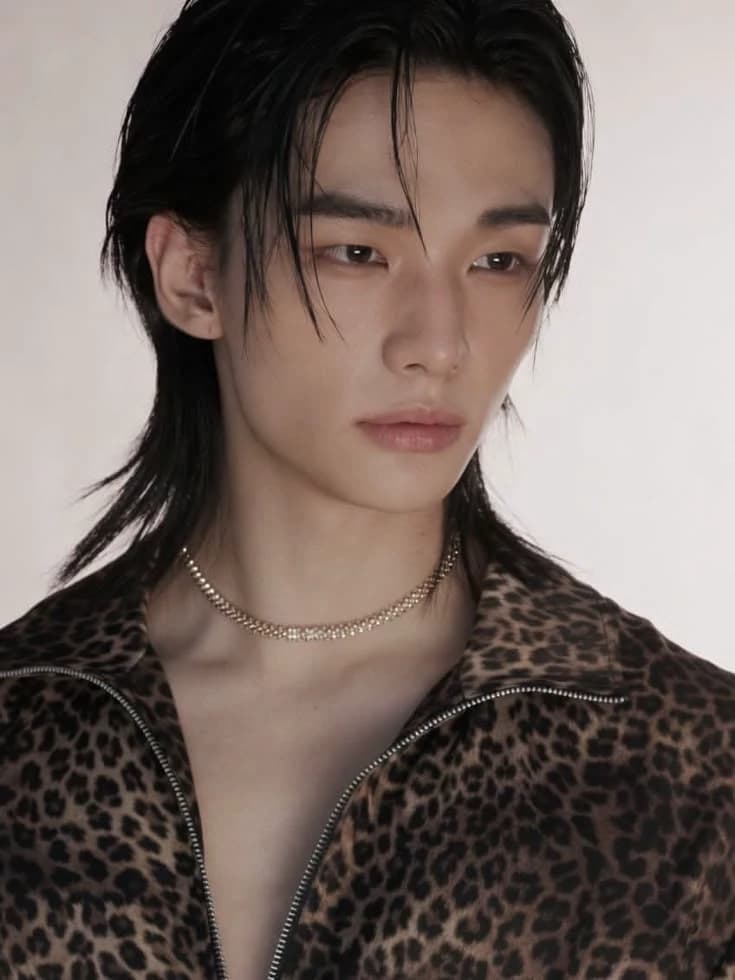 Hyunjin - Infiel  thumbnail