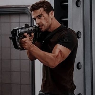 Four (Tobias Eaton) thumbnail