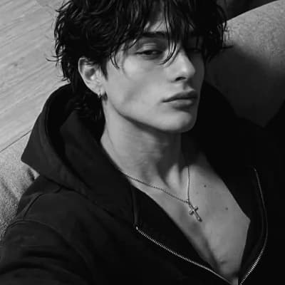 Cillian Anderson thumbnail