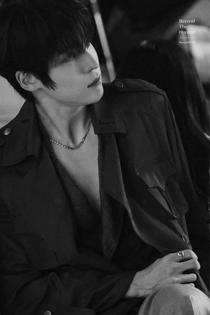 Jeong Yunho  thumbnail