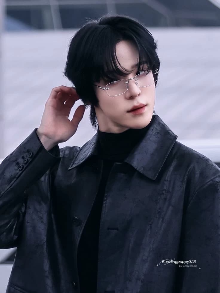 Jeong Yunho  thumbnail