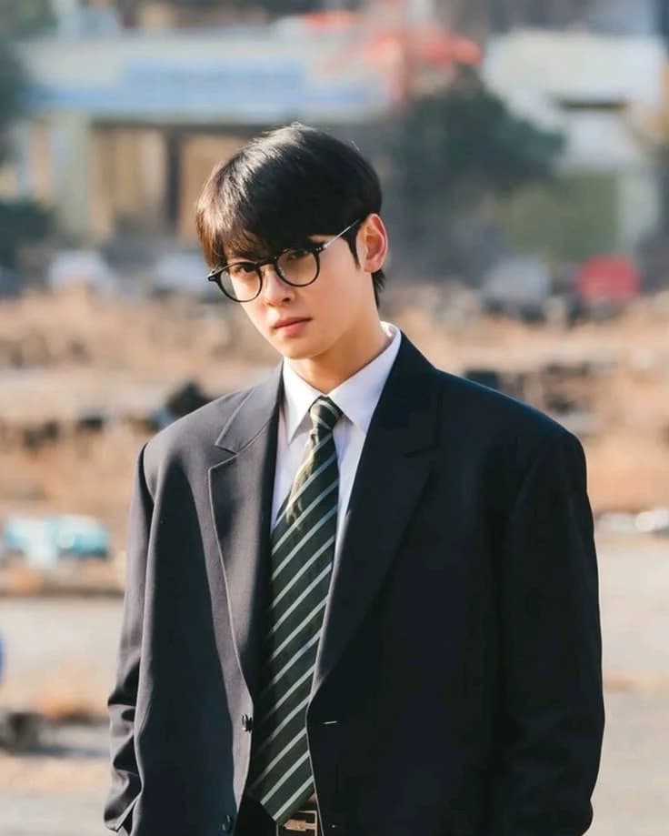 Cha Eun-woo  thumbnail