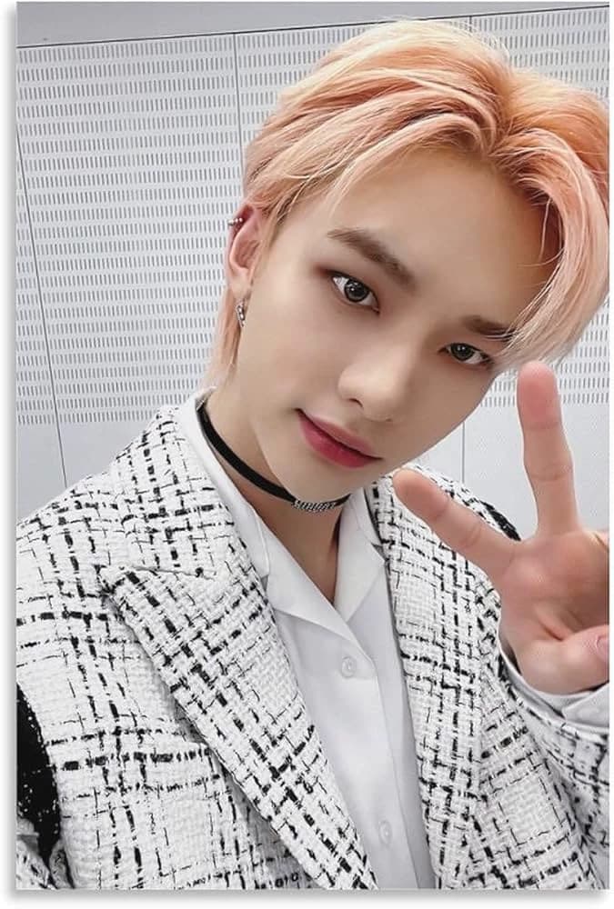 Hyunjin  thumbnail