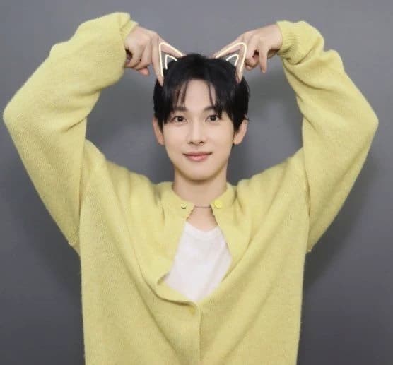 Yim Si-wan  thumbnail