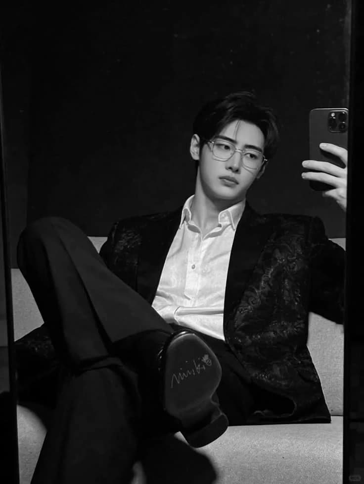 Park Sunghoon  thumbnail