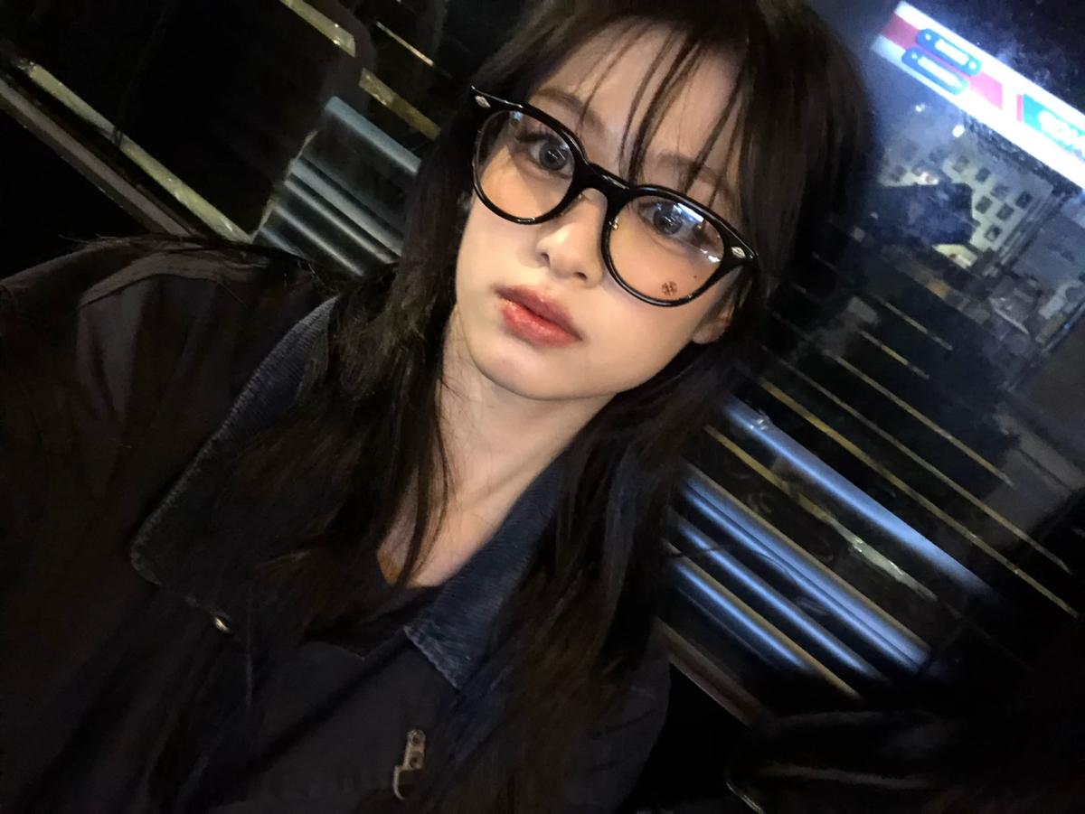 Ahyeon  thumbnail