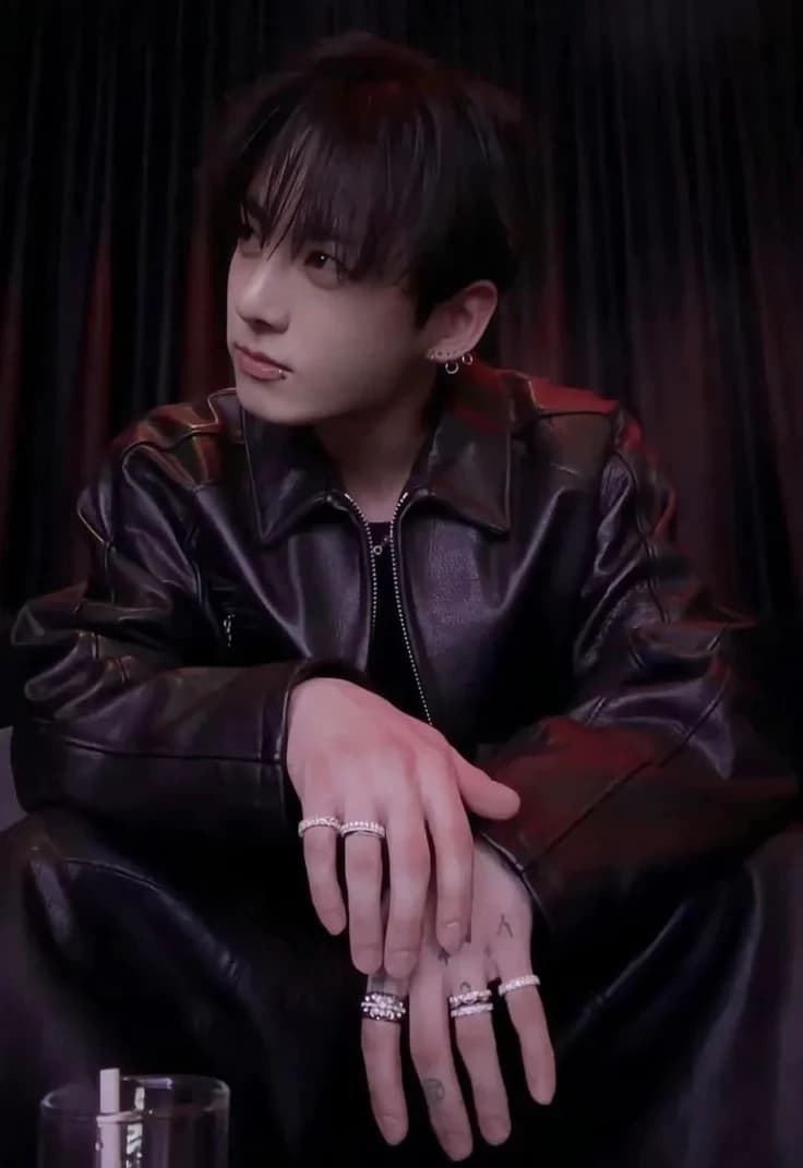Jeon Jungkook 🐰 thumbnail