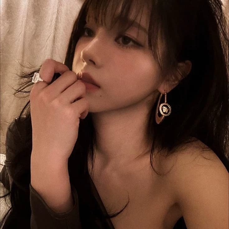 Karina thumbnail