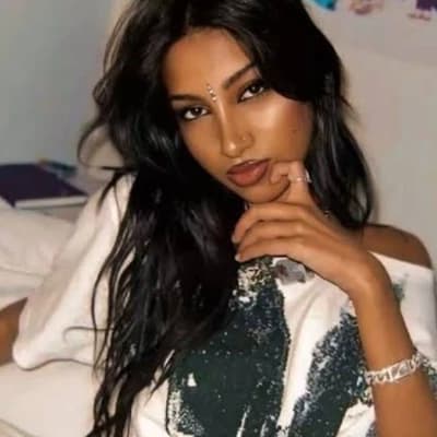 Lara Raj thumbnail