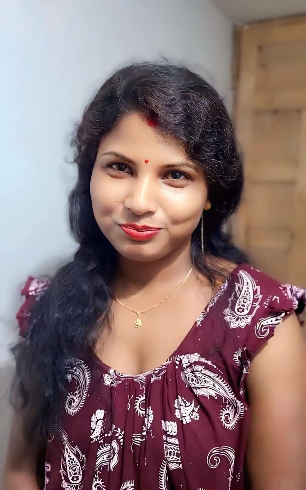 Rooma Mandal  thumbnail